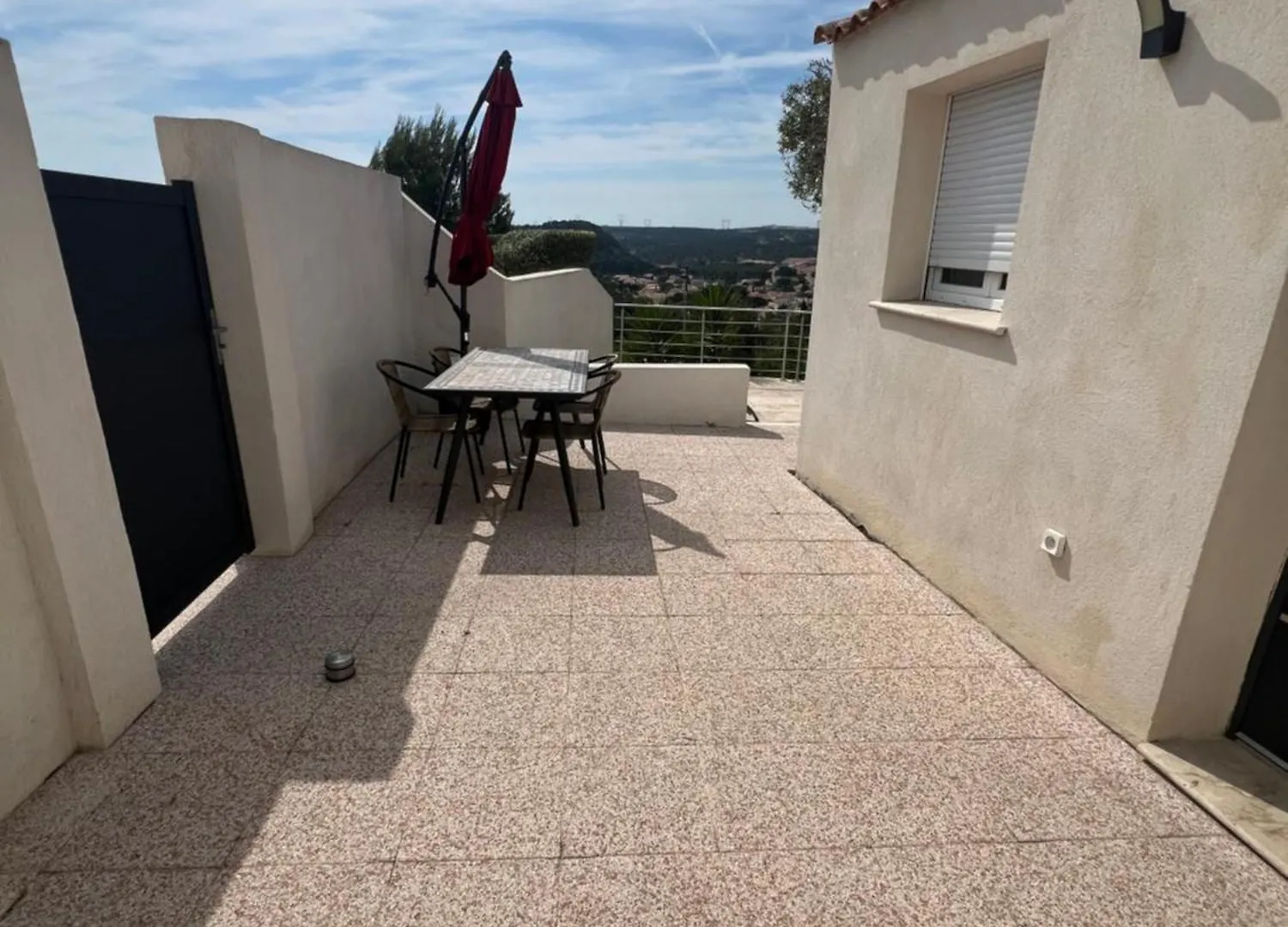 Mini Villa 30 M2 Max 4 Personnes Ensues-la-Redonne 0*,  France