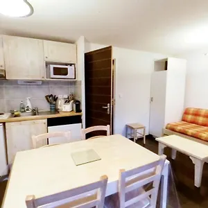 appartement-6-places-au-coeur-de-luz-saint-sauveur.midi-pyreneeshotels.com/